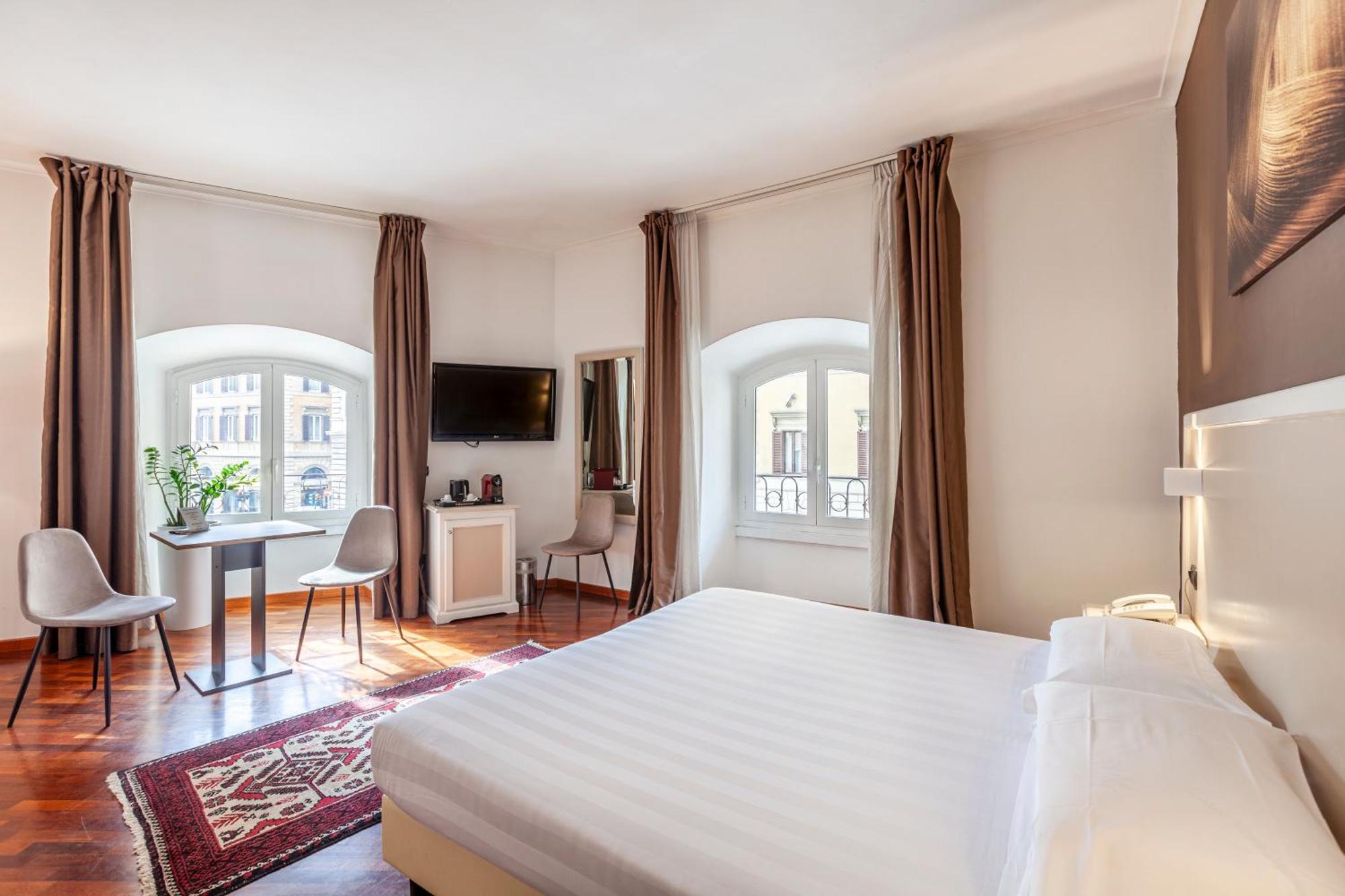 Inn Rome Rooms & Suites — Photos 2